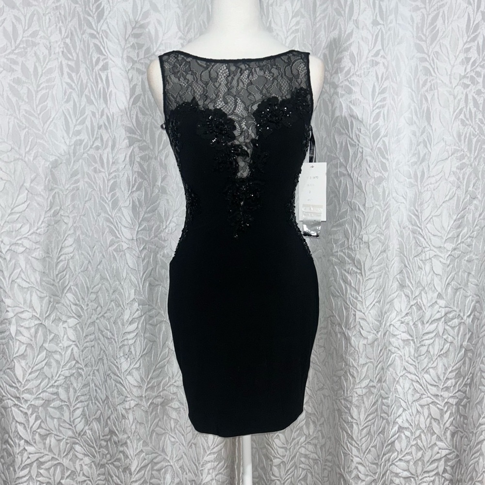Little black dress Sherri hill cocktail lace NWT